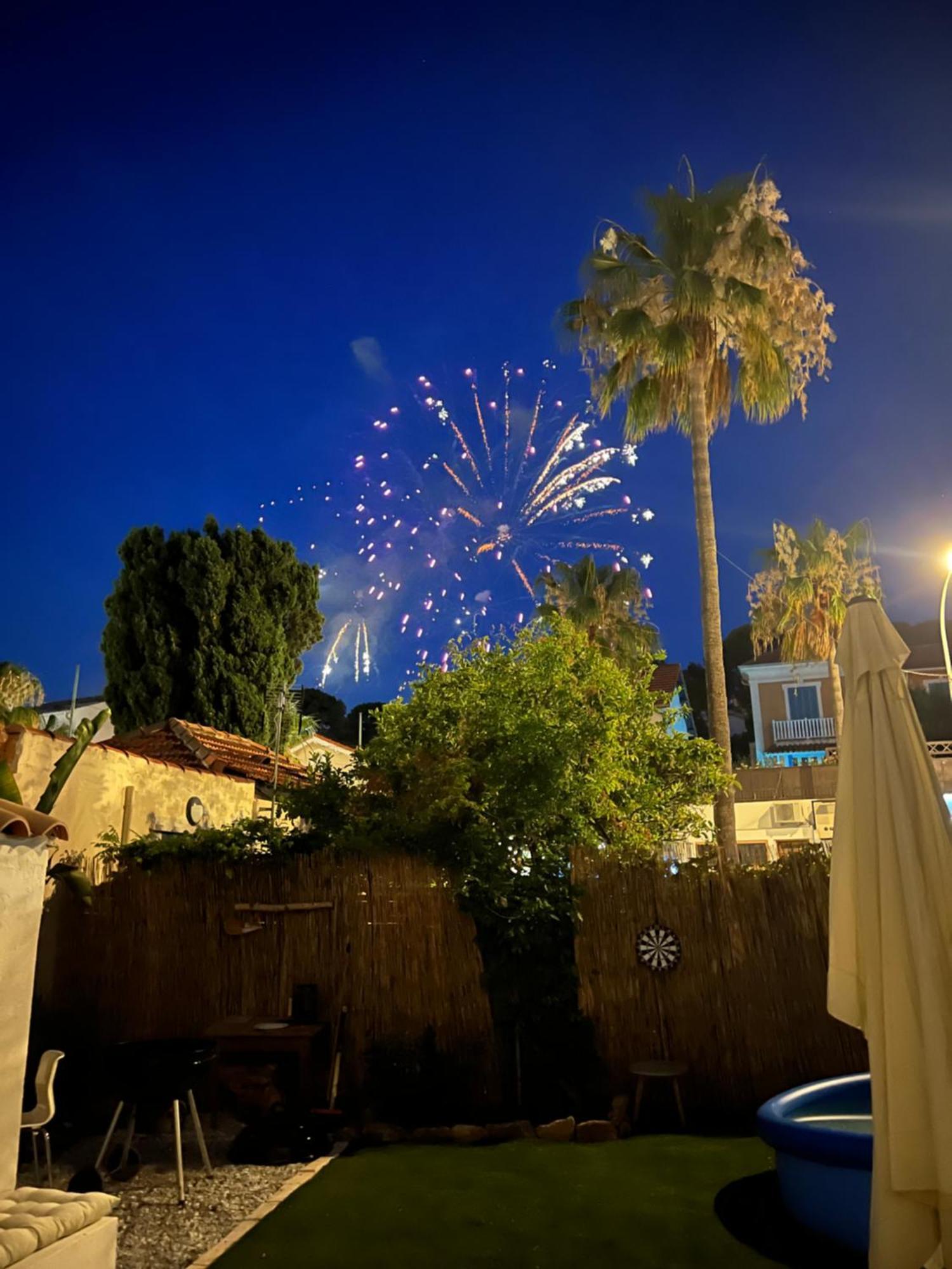Casa Andrea Appartement Tout A Pied Avec Grand Jardin Sanary-sur-Mer Exterior photo